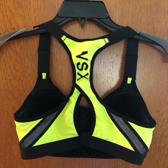 Victoria Secret Sport - Picture 2 of 3